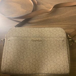 Calvin Klein bag used like new